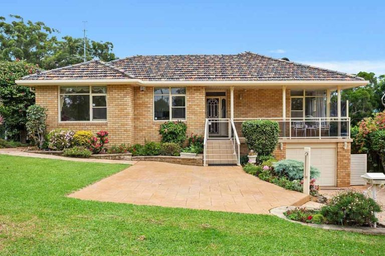 Oak Flats, NSW